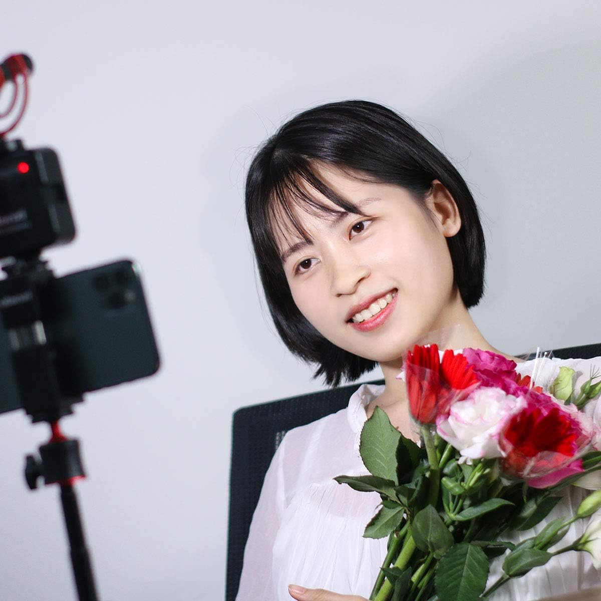 ULANZI VL49 2000mAh LED Video Light w 3 Cold Shoe