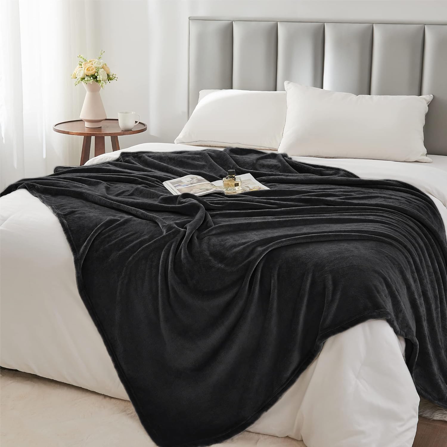 BEDELITE Fleece Black Throw Blankets for Bed