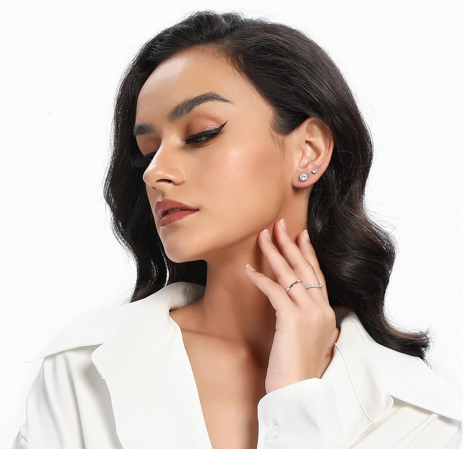 18K White Gold Plated 4 Pong Round Clear