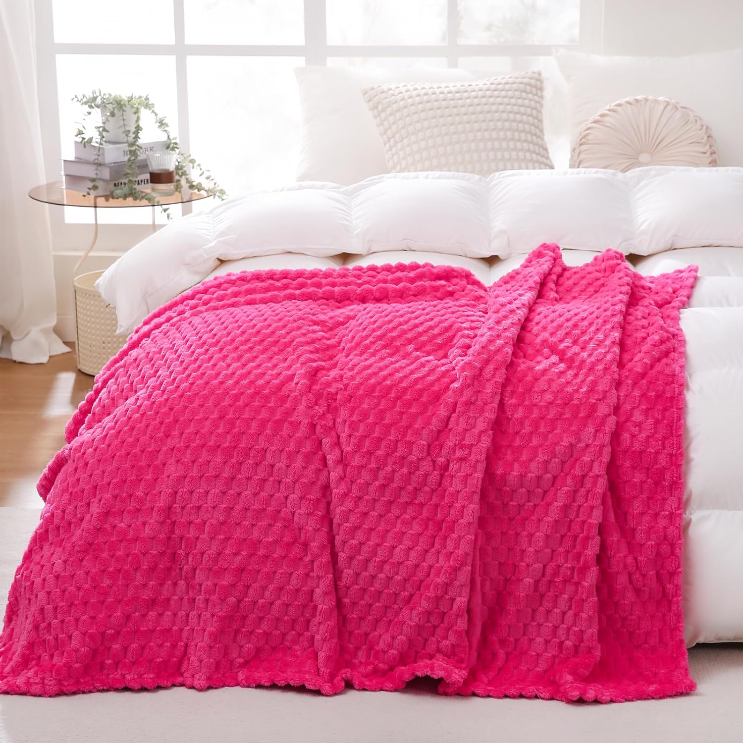 Puncuntex Hot Pink Throw Blanket  for Mom Fuzzy