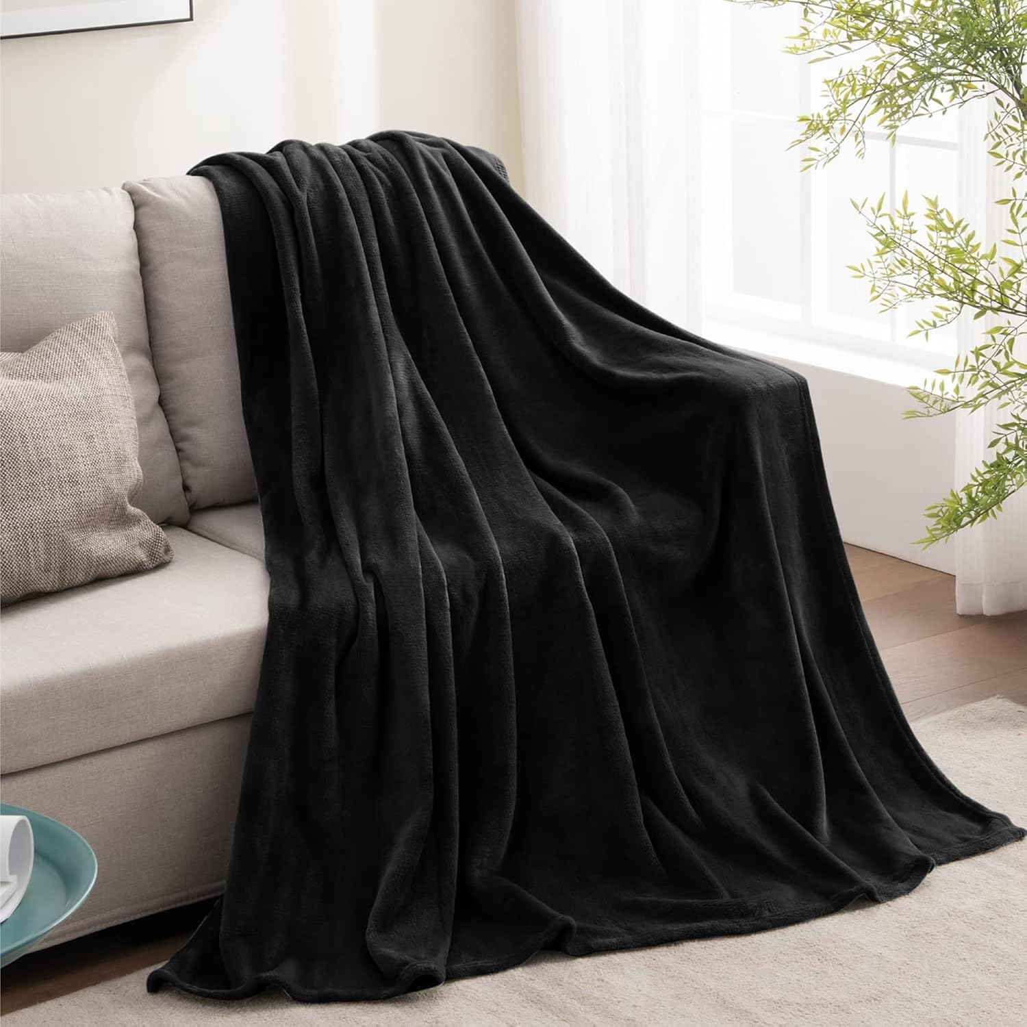 BEDELITE Fleece Black Throw Blankets for Bed
