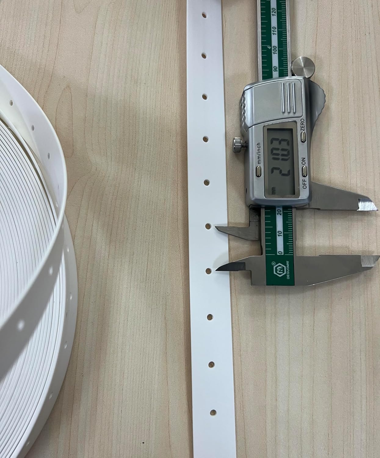 Heavy-Duty Plastic Hanger Strap for Pipes & Ducts