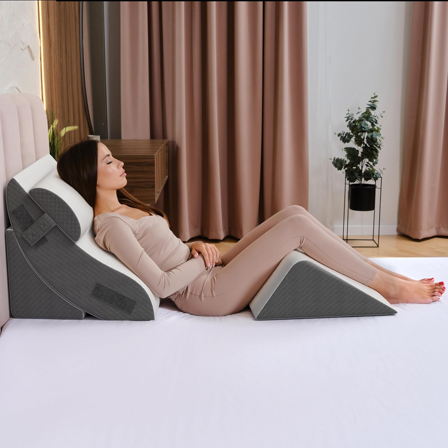 Kolbs Bed Wedge Pillow Chic Jacquard Cover