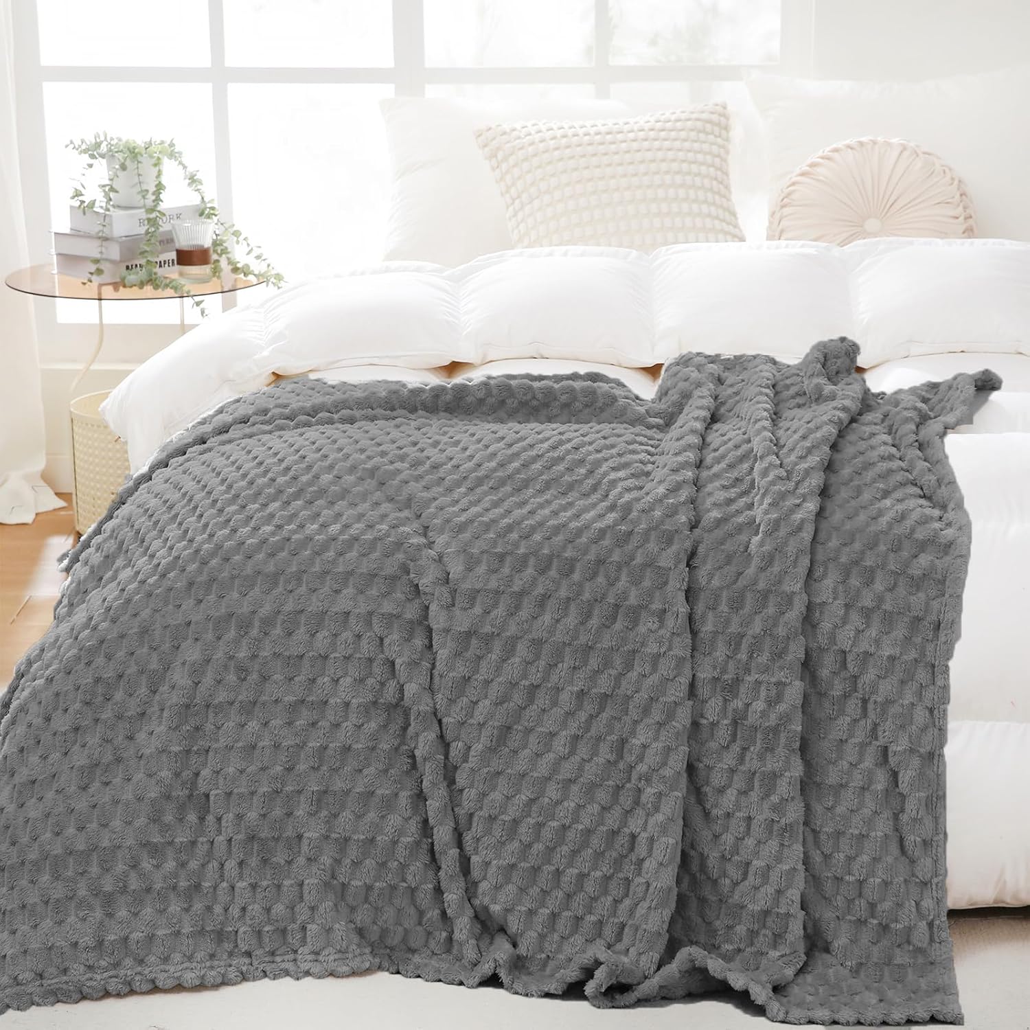 Puncuntex Hot Pink Throw Blanket  for Mom Fuzzy