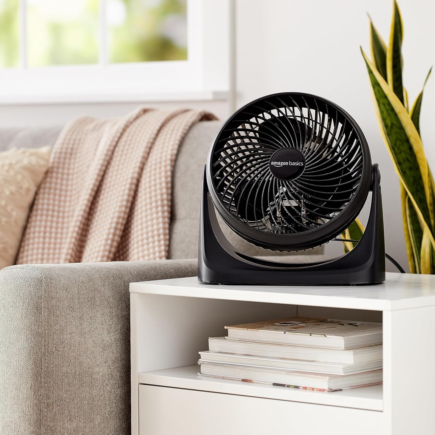 Amazon Basics Air Circulator Desk Fan