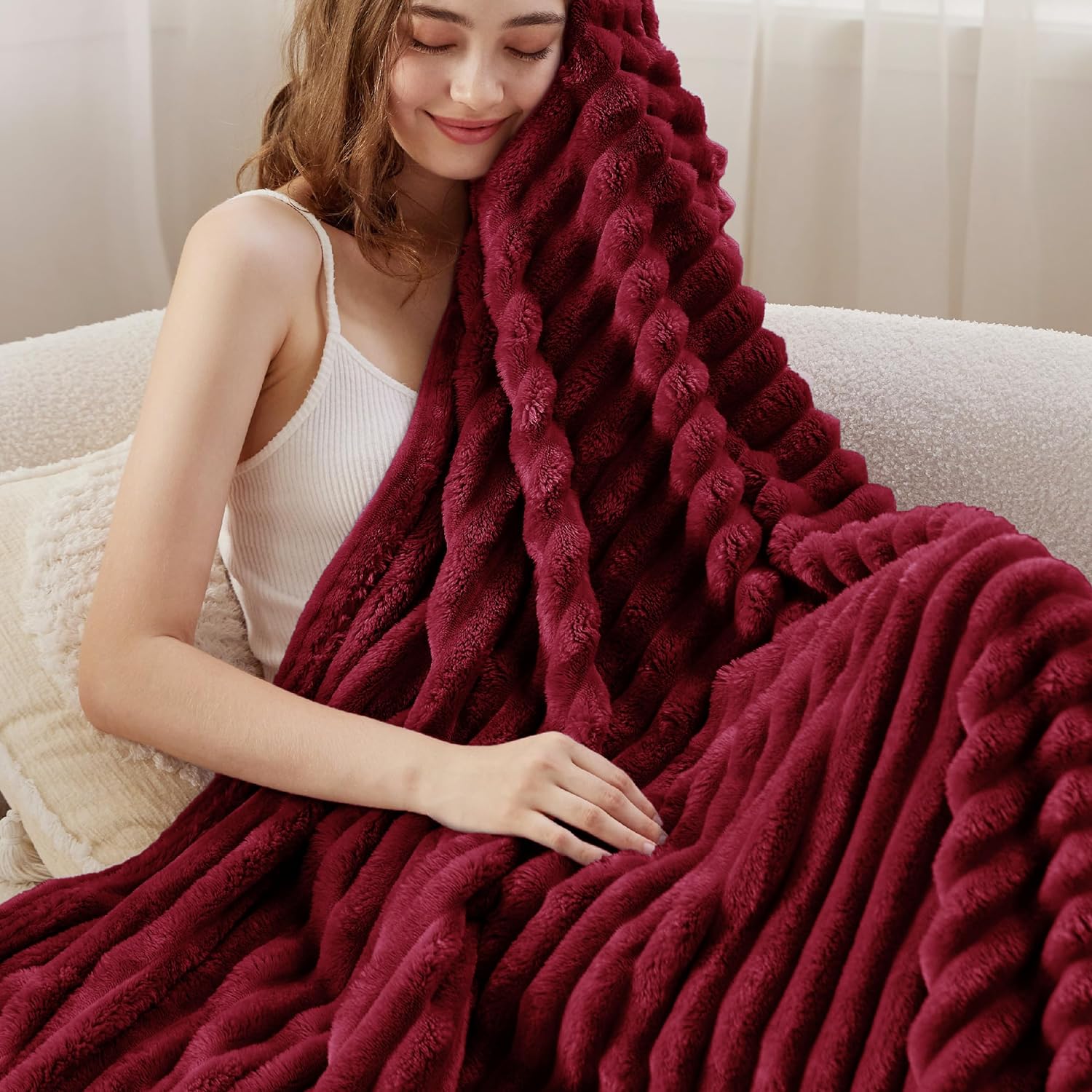 Bedsure GentleSoft Throw Blanket