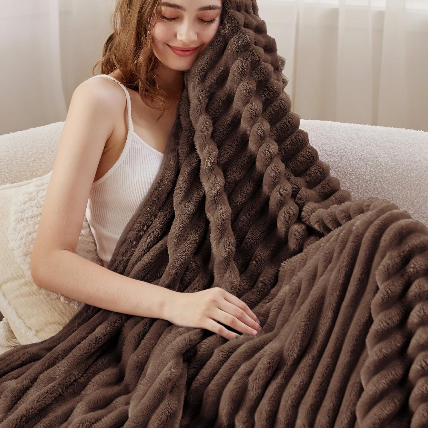 Bedsure GentleSoft Throw Blanket